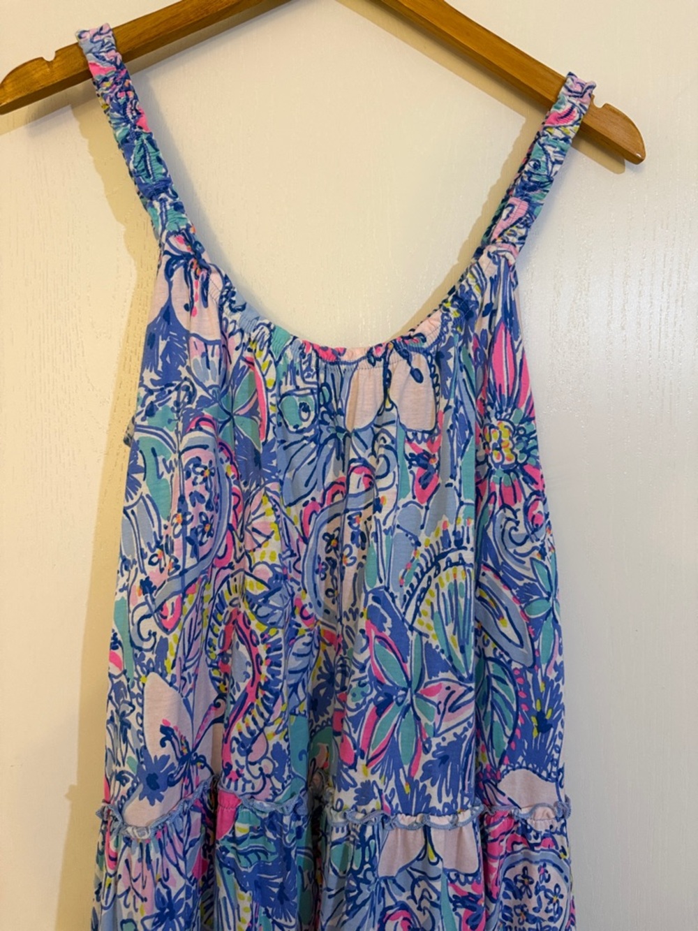 Lilly Pulitzer Blue Floral Off-Shoulder Top with Pink Tag - Picture 2 of 6